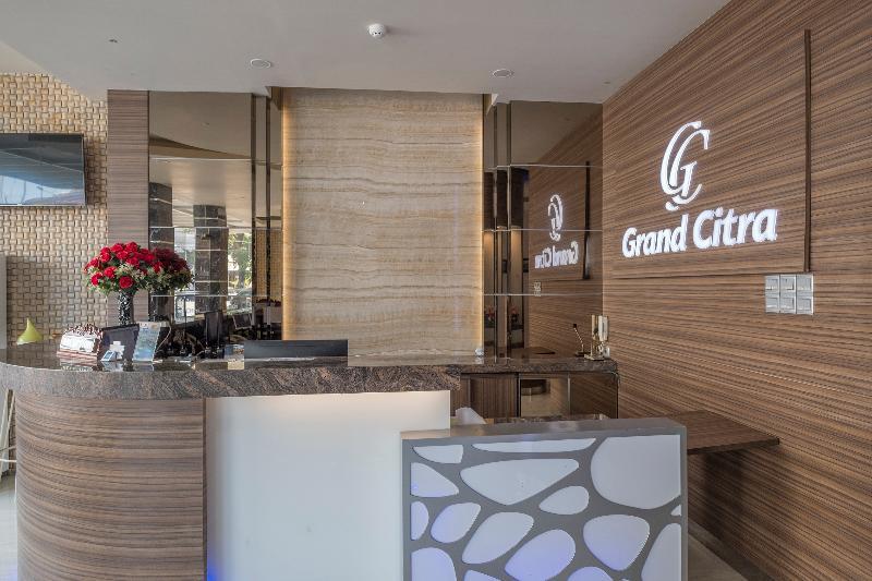 Collection O 1301 Hotel Grand Citra Макасар Экстерьер фото